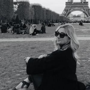 Meet your Posher, Andrea